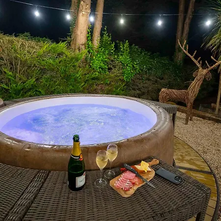 別荘 Traditional With Private Hot Tub In The Heart Of Donegal レタケニー