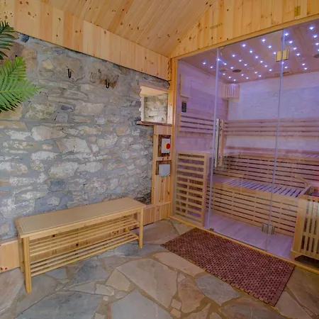 Traditional With Private Hot Tub In The Heart Of Donegal * Letterkenny