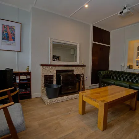 Traditional With Private Hot Tub In The Heart Of Donegal
