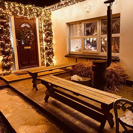 Traditional With Private Hot Tub In The Heart Of Donegal Letterkenny