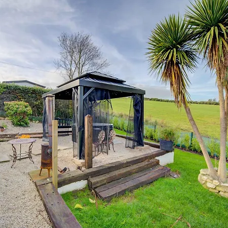 Traditional With Private Hot Tub In The Heart Of Donegal Сasa de vacaciones Letterkenny