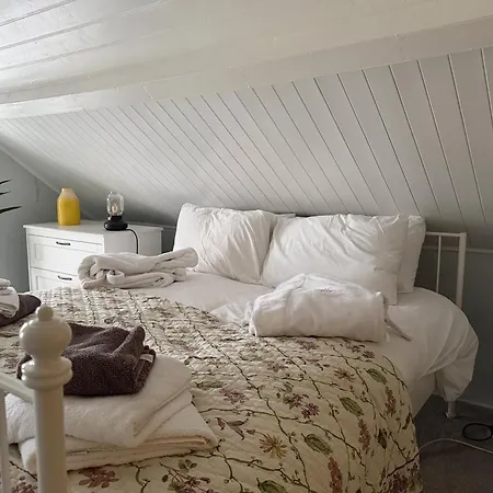 Traditional With Private Hot Tub In The Heart Of Donegal Сasa de vacaciones *