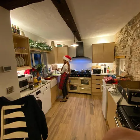 Сasa de vacaciones Traditional With Private Hot Tub In The Heart Of Donegal Letterkenny