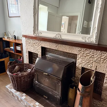 Traditional With Private Hot Tub In The Heart Of Donegal
