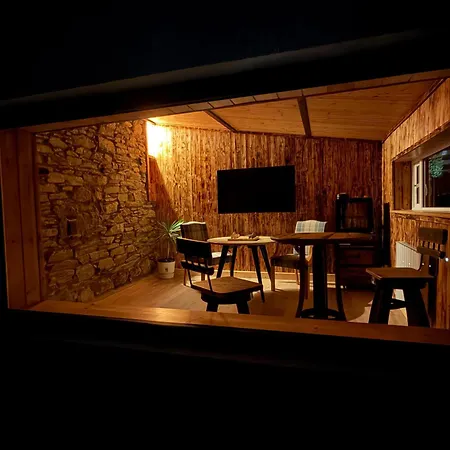 Traditional With Private Hot Tub In The Heart Of Donegal Сasa de vacaciones