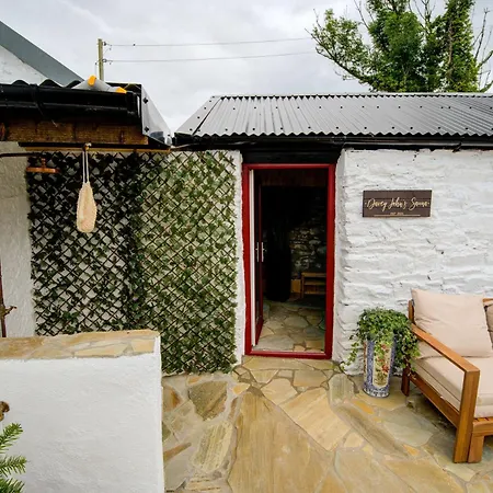 Traditional With Private Hot Tub In The Heart Of Donegal