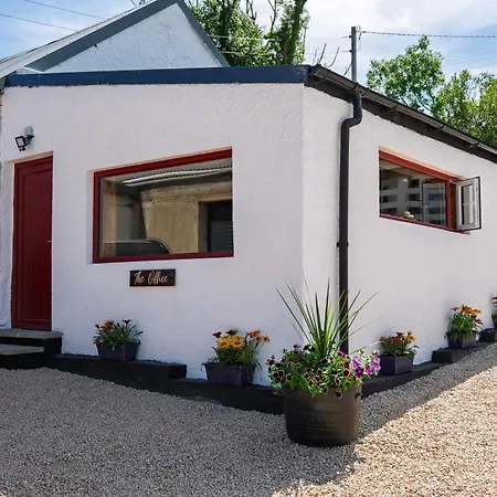 Traditional With Private Hot Tub In The Heart Of Donegal Сasa de vacaciones