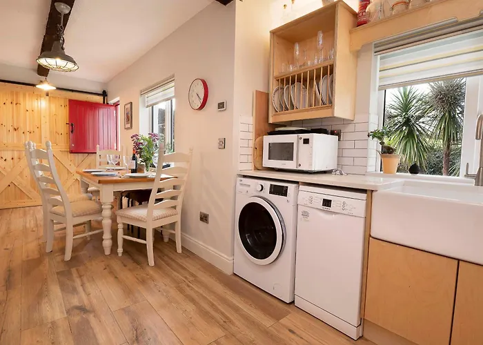 Σπίτι διακοπών Traditional With Private Hot Tub In The Heart Of Donegal *