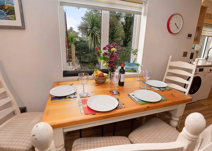 Traditional With Private Hot Tub In The Heart Of Donegal *