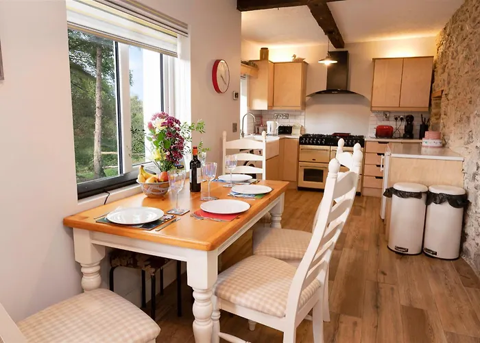 Traditional With Private Hot Tub In The Heart Of Donegal