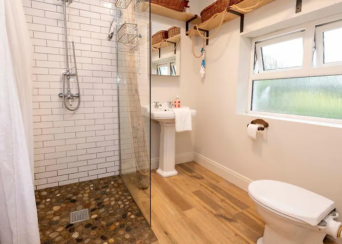 Traditional With Private Hot Tub In The Heart Of Donegal