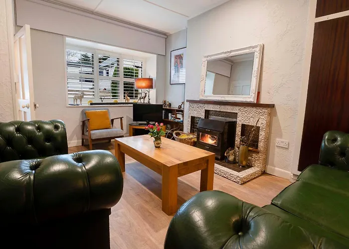 Traditional With Private Hot Tub In The Heart Of Donegal *