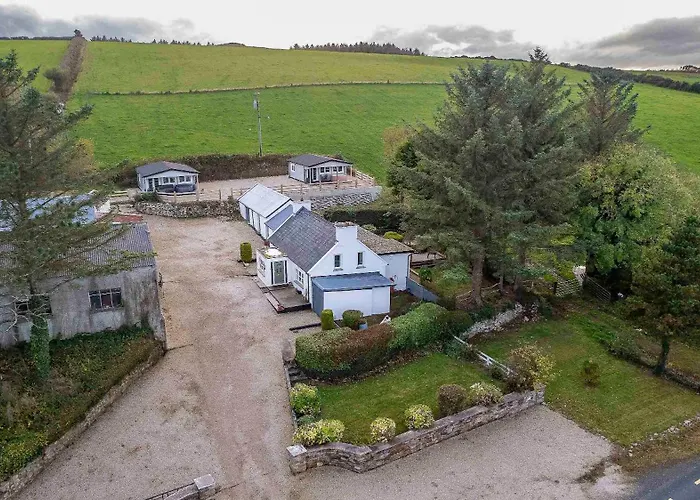 Traditional With Private Hot Tub In The Heart Of Donegal Σπίτι διακοπών *