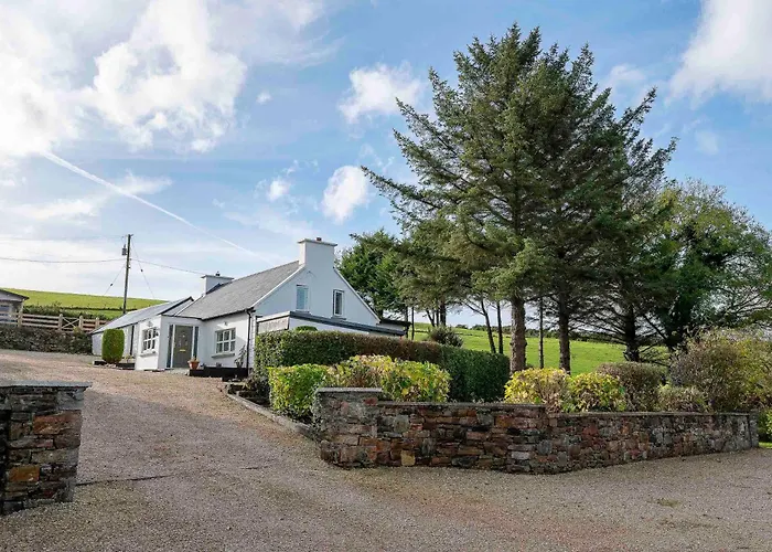 Traditional With Private Hot Tub In The Heart Of Donegal